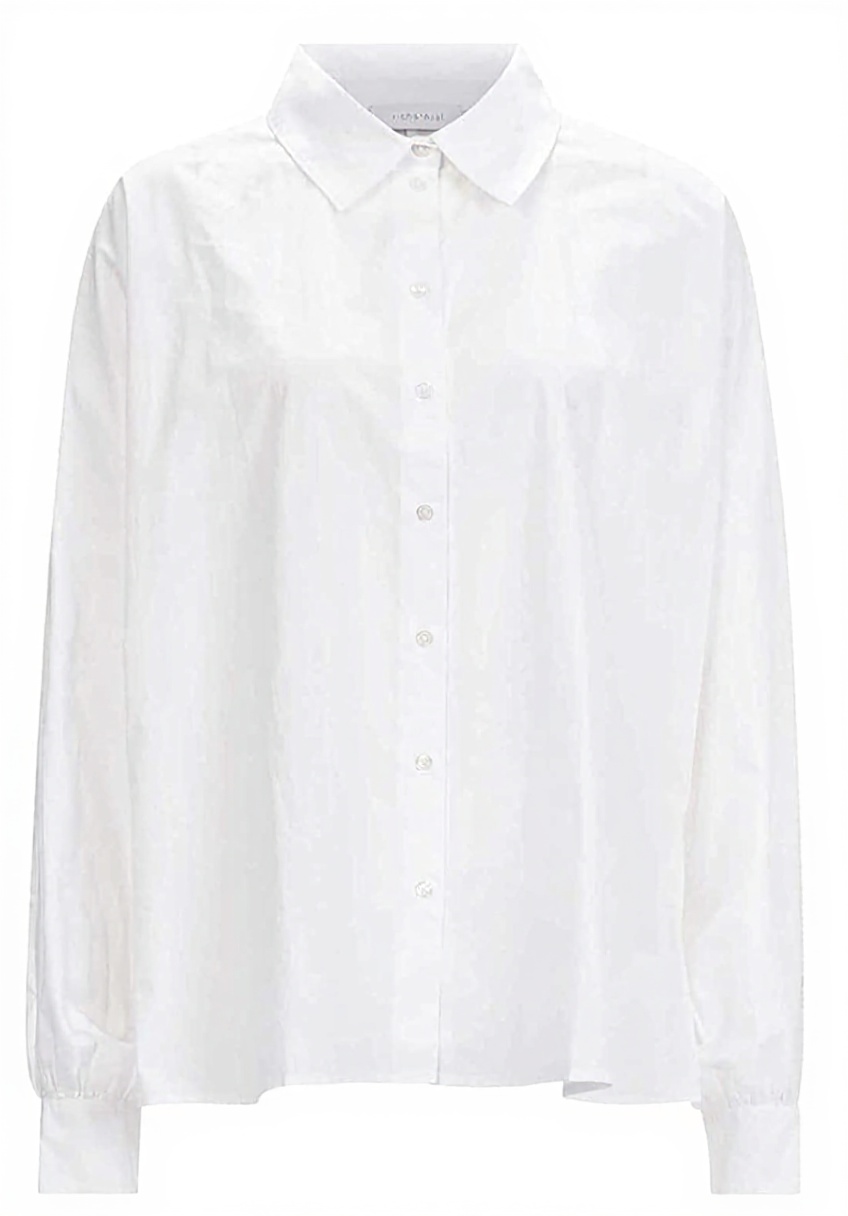 Rich Royal Bluse Organic Oversize in weiß auf Model
