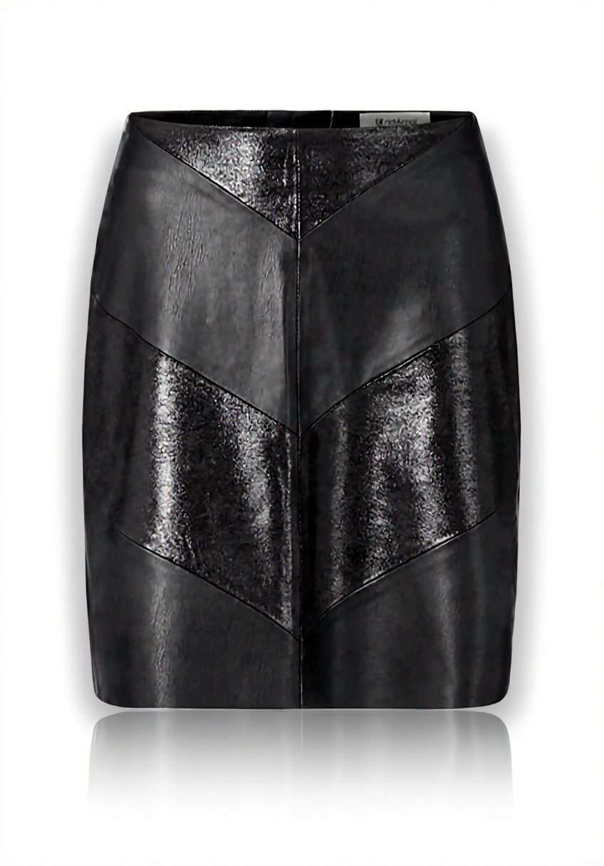 'rich&royal Damen Rock in Schwarz auf einem Model'