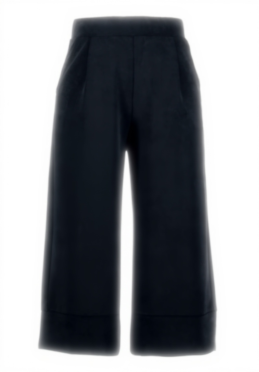 'Rich & Royal Damen Culotte schwarz in Größe S an einem Modell'