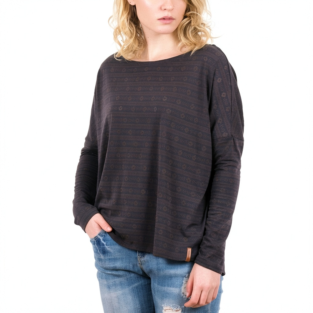 Passenger T-Shirt im urbanen Umfeld